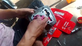 Hero CBZ Xtreme half engine assem motor Mechanic [upl. by Oirevas]