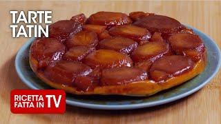 TARTE TATIN ALLE MELE di Benedetta Rossi  Ricetta TV Fatto in Casa per Voi [upl. by Inafit20]