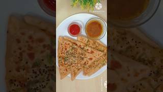 Garlic naan paratha shorts shortsfeed sunitafoodstory recipe garlicnaan naanrecipes paratha [upl. by Anoli]