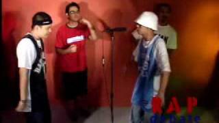 RAP BATTLE Krazykyle vs Loonie topic SINONG MAS GWAPO [upl. by Soigroeg]