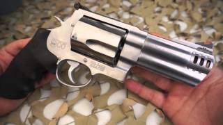 Smith amp Wesson SW500 4quot 500 SampW Revolver Overview  Texas Gun Blog [upl. by Yentruocal]