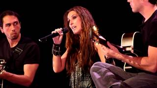 Malú cantando Así lo Haré en Logroño  271012 [upl. by Htenek]