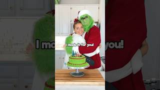 I made a CAKE for the GRINCH [upl. by Asilam]