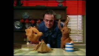 pipkins 1973 classic kids tv clean sweep featuring Jonathan Kydd as Tom [upl. by Suzzy]