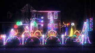 Christmas Light Show 2022 [upl. by Ybab]