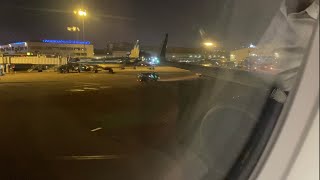 Vietnam Airlines A321neo VNA616 Taxiing To Runway 25L Part 1 [upl. by Metzgar]