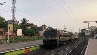 12759 Charminar Express Meets 12652 Tamil Nadu Sampark Kranthi Express  Indian Railways [upl. by Martine]