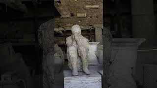 Los quotCuerpos Petrificadosquot de POMPEYA historia [upl. by Feeley]