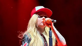 Avril Lavigne  Sk8er Boi Live [upl. by Daugherty]