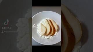 Sliced pear with Cottage Cheese Ingredients  1 medium pear  12 cup lowfat cottage cheese Recip [upl. by Flaherty]