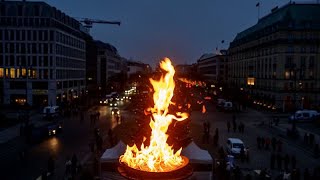 Menorá gigante quotiluminaquot o coração de Kiev [upl. by Treborsemaj]