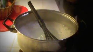 Recette maison  3  ma lessive au bicarbonate et au savon noir [upl. by Oicnevuj]