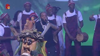 KCEE having fun with Masquerades on stage at quotA NIGHT WITH THE GENERALSquot concert [upl. by Ermine478]