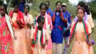 Chant traditionnel malgache hira gasy pour la Fête des Barques [upl. by Einnig]