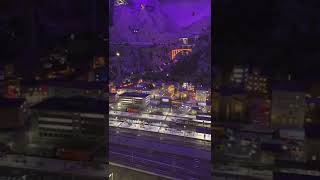 Modelleisenbahn Anlage Schweiz bei Nacht  Miniaturwunderland Hamburg [upl. by Tades]