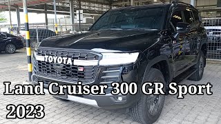 Toyota Land Cruiser 300 GR Sport 4x4 AT Black 2023  Eksterior  Interior  Toyota Medan [upl. by Ellwood]