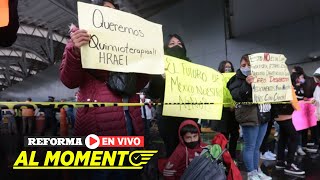 Protestan por medicamentos oncológicos en AICM  En Vivo [upl. by Avilys]