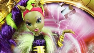 Clawvenus  Freaky Fusion  Upiorne Połączenie  Monster High  Mattel  wwwMegaDyskontpl [upl. by Llehsim]