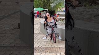 La bici🚲sorpresa 🎊 feliz😁 broma de humor😍💌 [upl. by Adnohsak]