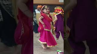 Punjabi Mutiyaran  Cute Dance On Song ਭਾਵੇਂ ਸਾਰੀ ਦੁਨੀਆ ਚ ਜਾ ਕੇ ਵੇਖ ਲਓਹੁਸਨ ਮੁਕਾਬਲਾ ਕਰਾ ਕੇ ਵੇਖ ਲਓ [upl. by Avis]