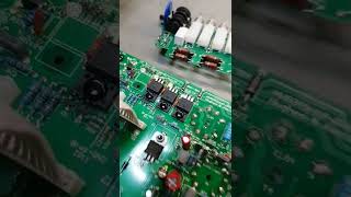 Hughes amp Kettner Grandmeister Deluxe 40 Disassembly Fun [upl. by Hubey372]