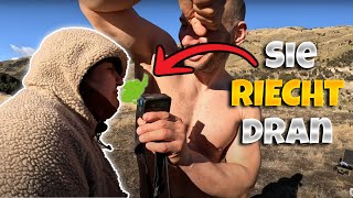 Sie RIECHT an seiner ACHSEL 😂   7 vs Wild Reaction  Folge 7 [upl. by Eeliak751]