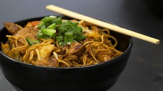 YAKISOBA CASERO ¡con espagueti Fideos fritos japoneses versión SÚPER FÁCIL [upl. by Enajharas]