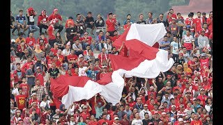 Sang Merah Putih Terbalik Tak Menyurutkan Fans Beri Dukungan di Stadion Selayang [upl. by Naitsirk]