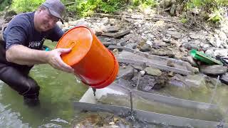 Jeff Slade reviews the Gold Hog Mats Le Trap Sluice and a Hand Held Dredge [upl. by Arlon]