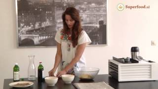 Brood vervanger recept  Zelf brood maken met Chia zaden [upl. by Zetta189]