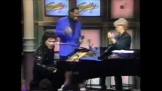 Little Richard amp Lloyd Price  Lawdy Miss Clawdy Live 1994 [upl. by Obellia175]