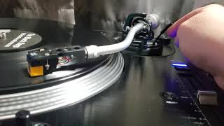 Pioneer PLX1000 Direct Drive Turntable Review amp First Impressions [upl. by Pollerd663]