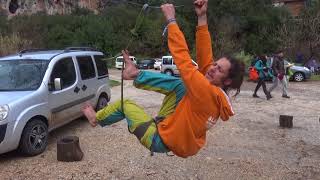 SlacklineTutorial Learn how to Highline in 5 Steps [upl. by Trebleda]