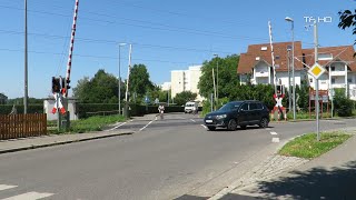 Railroad Crossing  Kressbronn DE  Bahnübergang Argenstraße  Passage à niveau [upl. by Aztinay]