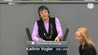 Kathrin Vogler DIE LINKE Regierung will Zeche von Versicherten zahlen lassen [upl. by Townie]