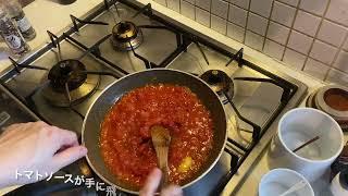 ♯１簡単なトマトソース作り〜sugo di pomodoro [upl. by Htennek]