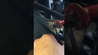 Repair rear right stabilizer bar link for 2006 Honda Ridgeline [upl. by Ebneter122]