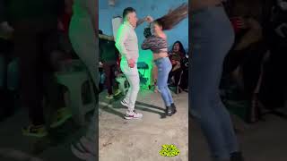 TRAIGO LA SALSA 🔥 baile bailesonidero salsa soniderosbailando soniderosbailandocumbia cumbia [upl. by Persis176]