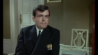 Michael Lonsdale dans quotLa grande lessive quot 1968 de JeanPierre Mocky [upl. by Downes869]