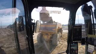 Cat326NGTrimbleOilquickGoProCabviewAushub laden [upl. by Nickelsen]