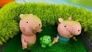 Peppa Wutz und Schorsch gehen Schwimmen Spielzeugvideo auf Deutsch [upl. by Notsahc669]