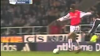 Les plus beaux buts Dennis Bergkamp [upl. by Lemraj658]