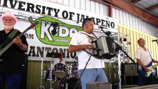 Kedas Very own Eloy Espinoza aka DJ Double E  Kedas 47th Anniversary Festival 2013 [upl. by Odrick]