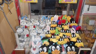 My Own Bugs Bunny amp Daffy Duck Claw Machine [upl. by Lamraj55]