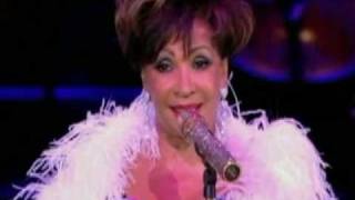 Shirley Bassey  I Am What I Am 2009 Live at Electric Proms [upl. by Reidar845]