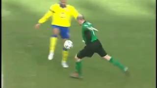 Thierry Henry steal the ball from the keeper [upl. by Sanyu]