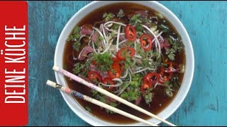 Schnelle PhoBoNudelsuppe  REWE Deine Küche [upl. by Lavella]