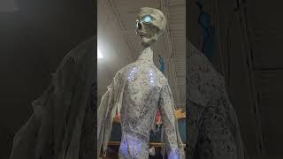 10 Ft Giant Death Ray Animatronic from spirithalloween 34999 codeorange halloween [upl. by Yemar]