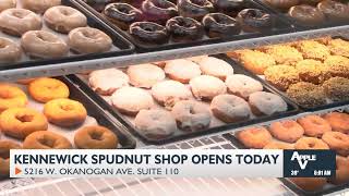 Kennewick Spudnut Shop welcomes in first customers [upl. by Nathanael265]