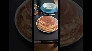 pannkakor med ärtsoppa [upl. by Akinhoj]